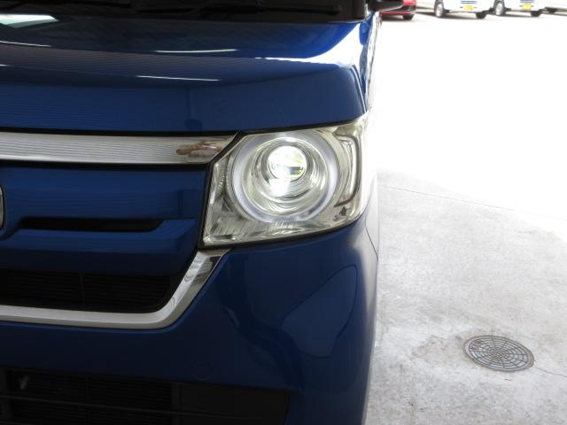 ＬＥＤヘッドライト！省電力で明るく遠くまで照らし、夜道や雨天時などの安心感を高めます☆点灯の瞬間から光量を放つＬＥＤの特性により、トンネルへの進入直後などでも安心感のある視界を提供します！