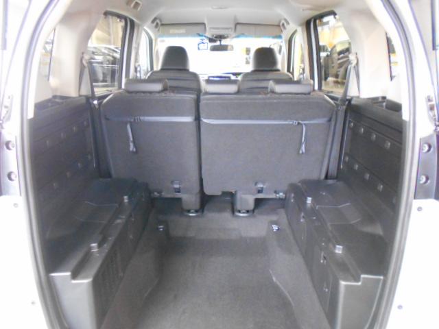 フリード+ハイブリッド ハイブリッド・クロスターホンダセンシング 6SRS/9型プレナビ/前後Dレコ■両側ハンズフリー電動扉■Fセンサー/半革席/12セグ/CD/BTA/電暖席/スマキー/ETC/LED/Rカメ/フォグ/禁煙/間欠ワイパ/熱線入ハーフシェイドFガ(25枚目)