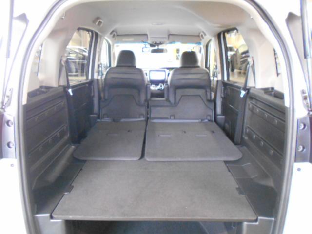 フリード+ハイブリッド ハイブリッド・クロスターホンダセンシング 6SRS/9型プレナビ/前後Dレコ■両側ハンズフリー電動扉■Fセンサー/半革席/12セグ/CD/BTA/電暖席/スマキー/ETC/LED/Rカメ/フォグ/禁煙/間欠ワイパ/熱線入ハーフシェイドFガ(26枚目)