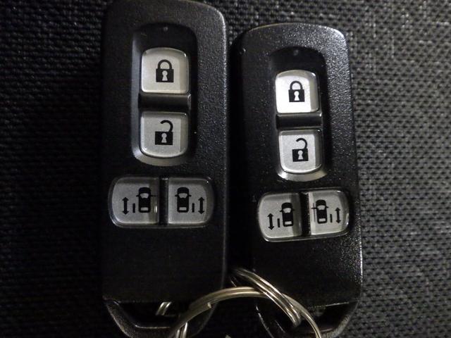 N-BOX+ 2トーンカラースタイル G ターボSSパッケージ 禁煙■1オーナー■記録簿/パドル/ナビ/Rカメ/両電扉/オートクルーズ/フォグ/ドアバイザー/間欠ワイパー/スマートキー/HID/ETC/フルセグ/BTA/CD/DVD/フットライト/マッドガード(25枚目)