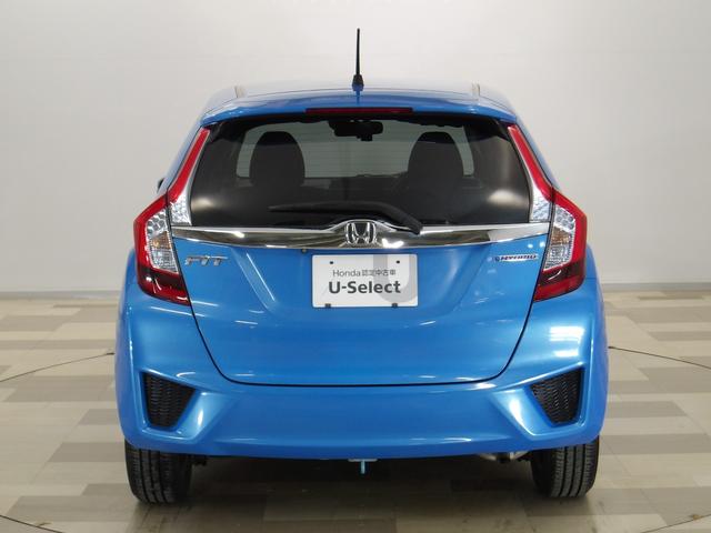 フィットハイブリッド Ｆパッケージ　禁煙／衝突軽減Ｂ／ナビ／Ｒカメ／Ｄレコ／ＥＴＣ／ＬＥＤ／スマキー／６ＳＲＳ／フルセグ／ＢＴＡ／ＣＤ／ＤＶＤ／ＭＲ／オートライト／間欠ワイパー／ハーフシェイドＦガラス／１オナ／記録簿／ＩＳＯＦＩＸ／（28枚目）