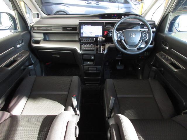 ステップワゴンスパーダ スパーダ　ホンダセンシング　禁煙／１０型ナビ■フロントカメラ■前後Ｄレコ／両電扉／Ｆソナー／ＥＴＣ２．０／１２セグ／ＢＴＡ／ＣＤ／Ｒカメ／スマキー／ＬＥＤフォグ／パドル／間欠ワイパー／ドアバイザ／ハーフシェイドＦガラス／ヒーデッ（17枚目）