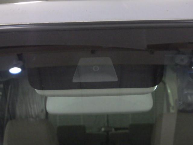 Ｎ－ＢＯＸ Ｇ・Ｌターボホンダセンシング　１オナ・禁煙・純正Ｍナビ・サイドＳＲＳ・前後ドラレコ・シートヒーター・ＬＥＤ・ＥＴＣ・ＵＳＢ・ブル－トゥース　イモビライザー　アイドルストップ　バックビューモニター　ターボエンジン　スマートキー（4枚目）