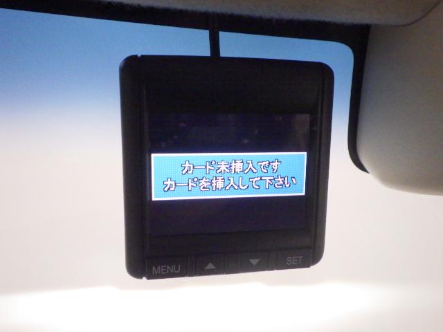 Ｎ－ＢＯＸ Ｇ・Ｌターボホンダセンシング　１オナ・禁煙・純正Ｍナビ・サイドＳＲＳ・前後ドラレコ・シートヒーター・ＬＥＤ・ＥＴＣ・ＵＳＢ・ブル－トゥース　イモビライザー　アイドルストップ　バックビューモニター　ターボエンジン　スマートキー（6枚目）