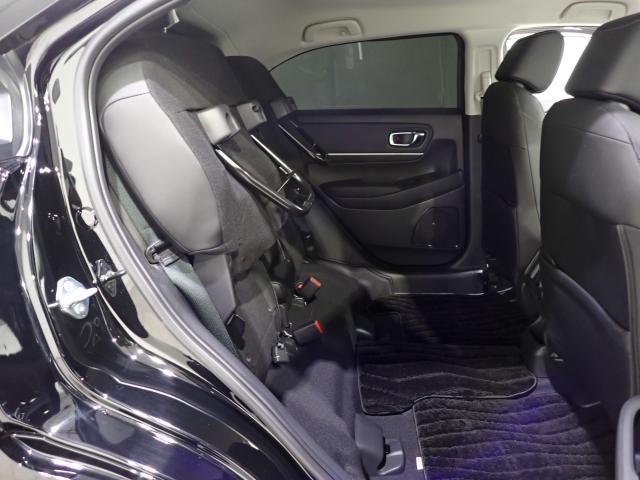 ヴェゼル e:HEVZ 衝突回避支援ブレーキ機能 1オナ スマキ Pトランク フルオートエアコン Dレコ エアバッグ 両席エアバック Rカメ 記録簿付 パワーウィンドウ LEDランプ ソナー クルーズC 禁煙 追従 USB(24枚目)