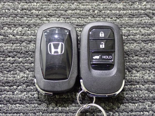 ヴェゼル e:HEVZ 衝突回避支援ブレーキ機能 1オナ スマキ Pトランク フルオートエアコン Dレコ エアバッグ 両席エアバック Rカメ 記録簿付 パワーウィンドウ LEDランプ ソナー クルーズC 禁煙 追従 USB(46枚目)