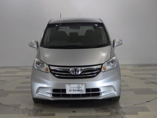 フリード Gジャストセレクション 禁煙車・純正Mナビ・天吊モニター・HID・2列目ベンチシート・ETC・VSA・片側電動スライドドア・スマートキー Bモニター スマトキー 地上デジタルTV 定期点検記録簿 助手席エアバッグ パワステ(24枚目)