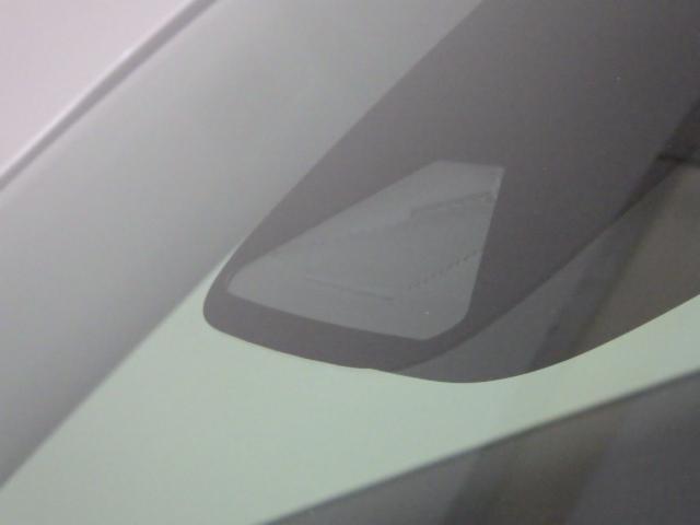 ヴェゼル e:HEVZ Hセンシング・禁煙・ワンオーナー・ブラインドスポットインフォメーション・前後ドラレコ 衝突回避支援ブレーキ機能 1オナ スマキ Pトランク フルオートエアコン Dレコ エアバッグ 両席エアバック(10枚目)