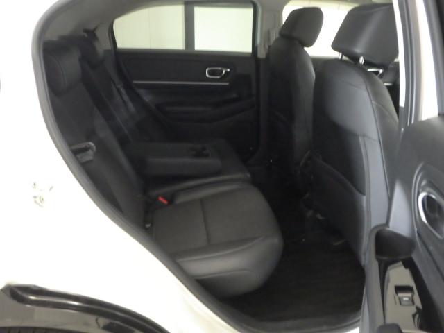 ヴェゼル e:HEVZ Hセンシング・禁煙・ワンオーナー・ブラインドスポットインフォメーション・前後ドラレコ 衝突回避支援ブレーキ機能 1オナ スマキ Pトランク フルオートエアコン Dレコ エアバッグ 両席エアバック(17枚目)