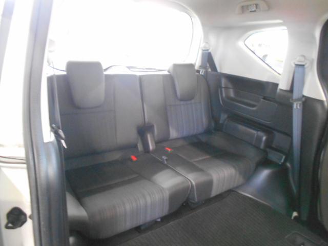 フリードハイブリッド ハイブリッド・Ｇホンダセンシング　両側電動スライドドア　ＬＥＤライト　ＥＴＣ　スマートキー　リアカメラ　軽減ブレーキ　キーフリーシステム　記録簿　ＤＶＤ再生可能　サイドカーテンエアバック　ＥＣＯＮ　禁煙　後カメラ　Ａクルーズ　横滑防止（18枚目）