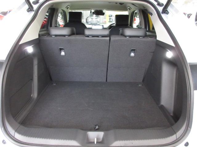 ヴェゼル e:HEVZ 1オナ・禁煙・純正Mナビ・全周囲カメラ・前後コーナーセンサー・前後ドラレコ・サイドSRS・運助シートヒーター・ハンズフリーパワーテールゲート・LED・ETC・USB・ブル-トゥース スマキ Pトランク(17枚目)