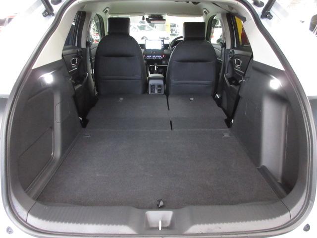 ヴェゼル e:HEVZ 1オナ・禁煙・純正Mナビ・全周囲カメラ・前後コーナーセンサー・前後ドラレコ・サイドSRS・運助シートヒーター・ハンズフリーパワーテールゲート・LED・ETC・USB・ブル-トゥース スマキ Pトランク(18枚目)