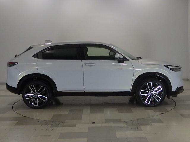 ヴェゼル e:HEVZ 1オナ・禁煙・純正Mナビ・全周囲カメラ・前後コーナーセンサー・前後ドラレコ・サイドSRS・運助シートヒーター・ハンズフリーパワーテールゲート・LED・ETC・USB・ブル-トゥース スマキ Pトランク(32枚目)