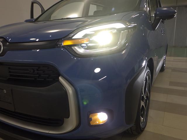 シエンタ Z グレイッシュブルー 360度カメラ 1オナ W電動ドア 禁煙 イモビ クルーズC USB LEDヘッドランプ ETC Sキー 横滑り防止機能 パワーウィンドウ エアバック ABS ウォークスルー(12枚目)