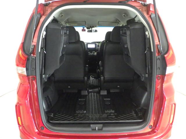 フリードハイブリッド ハイブリッド・クロスターホンダセンシング 1オナ・禁煙・純正Mナビ・前後ドラレコ・サイドSRS・運助シートヒーター・LED・ETC・USB・ブル-トゥース 両側Pスライドドア オートクルーズコントロール 記録簿 ワンオ-ナ- DVD再生可能(19枚目)