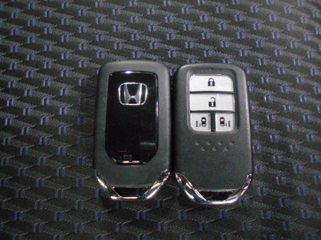 ステップワゴンスパーダ スパーダ・クールスピリット 1オナ・禁煙・社外Mナビ・無限マフラー・社外ドラレコ・サイドSRS・LED・ETC・ブル-トゥース・社外レーダー 両電動スライドドア シートH 追突軽減ブレーキ スマキー Bカメ Wエアコン ナビTV(30枚目)