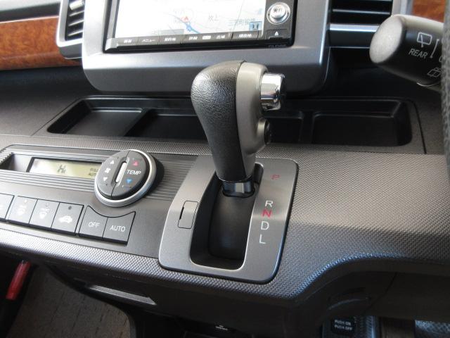 フリード GエアロLパッケージ 禁煙・ナビ・リアカメラ・ETC AUTOエアコン HDDナビ Rカメラ キーレスキー 盗難防止 ワンセグTV DVD ウォークスルー パワーウィンドウ パワーステアリング ABS 禁煙車 3列シート(9枚目)