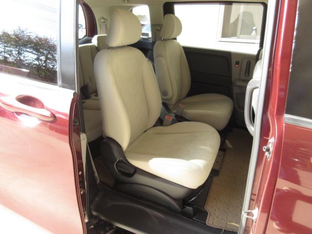 フリード GエアロLパッケージ 禁煙・ナビ・リアカメラ・ETC AUTOエアコン HDDナビ Rカメラ キーレスキー 盗難防止 ワンセグTV DVD ウォークスルー パワーウィンドウ パワーステアリング ABS 禁煙車 3列シート(13枚目)