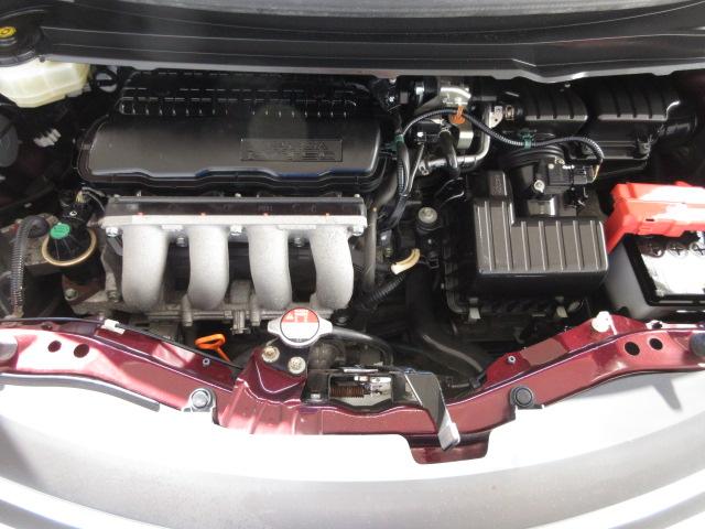 フリード GエアロLパッケージ 禁煙・ナビ・リアカメラ・ETC AUTOエアコン HDDナビ Rカメラ キーレスキー 盗難防止 ワンセグTV DVD ウォークスルー パワーウィンドウ パワーステアリング ABS 禁煙車 3列シート(27枚目)