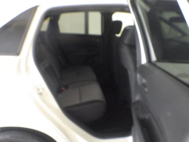 フィット ベーシック ホンダセンシング ETC スマートキー サイドエアバッグ 横滑防止装置 オートエアコン パワーウインドウ 盗難防止システム オートクルーズコントロール ABS パワーステアリング 運転席エアバッグ(11枚目)