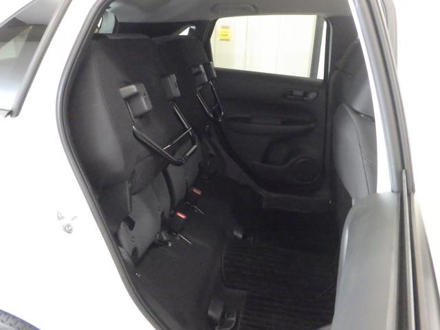 フィット ベーシック ホンダセンシング ETC スマートキー サイドエアバッグ 横滑防止装置 オートエアコン パワーウインドウ 盗難防止システム オートクルーズコントロール ABS パワーステアリング 運転席エアバッグ(12枚目)