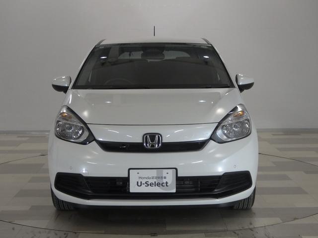 フィット ベーシック ホンダセンシング ETC スマートキー サイドエアバッグ 横滑防止装置 オートエアコン パワーウインドウ 盗難防止システム オートクルーズコントロール ABS パワーステアリング 運転席エアバッグ(19枚目)