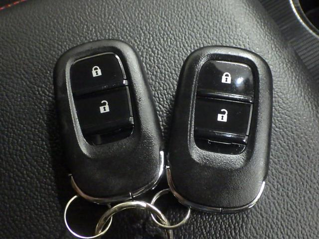 シビック e:HEV いまコレ+・Hセンシング・禁煙・ワンオーナー・ブラインドスポットインフォメーション・フルセグTV・Bluetooth 盗難防止システム クリアランスソナー オートクルーズコントロール 地デジフルセグ(27枚目)