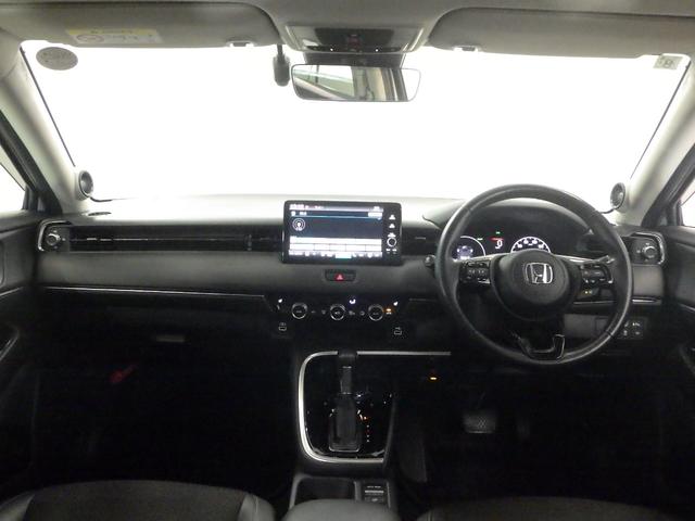 ヴェゼル ｅ：ＨＥＶＺ　１オナ・禁煙・純正Ｍナビ・全周囲カメラ・サイドＳＲＳ・前後コーナーセンサー・電動テールゲート・ブラインドスポットインフォメーション・ＢＯＳＥスピーカーシステム・ＬＥＤ・ＥＴＣ・ＵＳＢ・ブル－トゥース（2枚目）