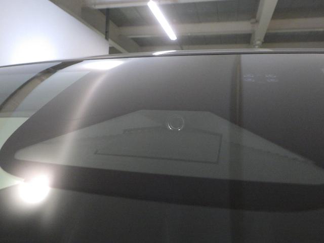 ヴェゼル ｅ：ＨＥＶＺ　１オナ・禁煙・純正Ｍナビ・全周囲カメラ・サイドＳＲＳ・前後コーナーセンサー・電動テールゲート・ブラインドスポットインフォメーション・ＢＯＳＥスピーカーシステム・ＬＥＤ・ＥＴＣ・ＵＳＢ・ブル－トゥース（5枚目）