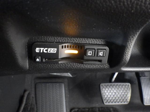 ヴェゼル ｅ：ＨＥＶＺ　１オナ・禁煙・純正Ｍナビ・全周囲カメラ・サイドＳＲＳ・前後コーナーセンサー・電動テールゲート・ブラインドスポットインフォメーション・ＢＯＳＥスピーカーシステム・ＬＥＤ・ＥＴＣ・ＵＳＢ・ブル－トゥース（10枚目）