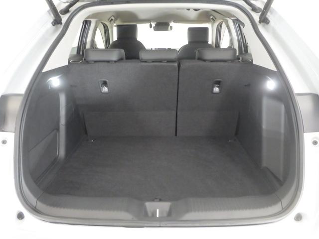 ヴェゼル ｅ：ＨＥＶＺ　１オナ・禁煙・純正Ｍナビ・全周囲カメラ・サイドＳＲＳ・前後コーナーセンサー・電動テールゲート・ブラインドスポットインフォメーション・ＢＯＳＥスピーカーシステム・ＬＥＤ・ＥＴＣ・ＵＳＢ・ブル－トゥース（17枚目）