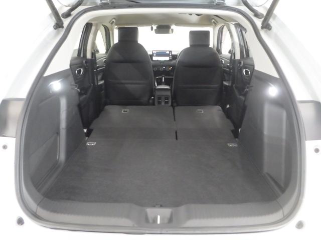 ヴェゼル ｅ：ＨＥＶＺ　１オナ・禁煙・純正Ｍナビ・全周囲カメラ・サイドＳＲＳ・前後コーナーセンサー・電動テールゲート・ブラインドスポットインフォメーション・ＢＯＳＥスピーカーシステム・ＬＥＤ・ＥＴＣ・ＵＳＢ・ブル－トゥース（18枚目）