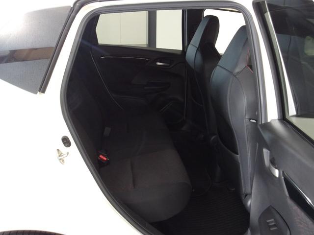 フィット ＲＳ　１オナ・禁煙・モデューロサス・運助モデューロカスタマイズシート・ＳＥＥＫＥＲ製マフラー・社外フロントリップスポイラー・純正Ｍナビ・社外前後ドラレコ・クルーズコントロール・ＬＥＤ・ＥＴＣ・ブル－トゥース（21枚目）