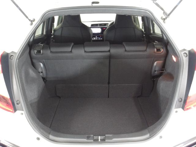 フィット ＲＳ　１オナ・禁煙・モデューロサス・運助モデューロカスタマイズシート・ＳＥＥＫＥＲ製マフラー・社外フロントリップスポイラー・純正Ｍナビ・社外前後ドラレコ・クルーズコントロール・ＬＥＤ・ＥＴＣ・ブル－トゥース（22枚目）