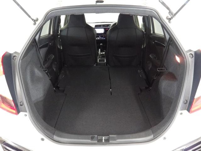 フィット ＲＳ　１オナ・禁煙・モデューロサス・運助モデューロカスタマイズシート・ＳＥＥＫＥＲ製マフラー・社外フロントリップスポイラー・純正Ｍナビ・社外前後ドラレコ・クルーズコントロール・ＬＥＤ・ＥＴＣ・ブル－トゥース（23枚目）