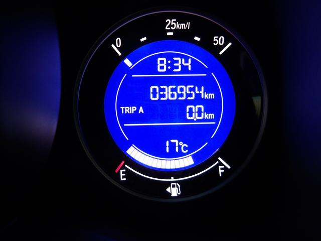 フィット ＲＳ　１オナ・禁煙・モデューロサス・運助モデューロカスタマイズシート・ＳＥＥＫＥＲ製マフラー・社外フロントリップスポイラー・純正Ｍナビ・社外前後ドラレコ・クルーズコントロール・ＬＥＤ・ＥＴＣ・ブル－トゥース（25枚目）