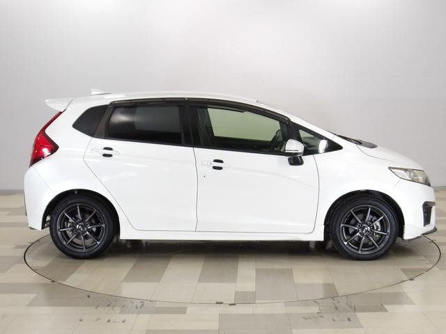 フィット ＲＳ　１オナ・禁煙・モデューロサス・運助モデューロカスタマイズシート・ＳＥＥＫＥＲ製マフラー・社外フロントリップスポイラー・純正Ｍナビ・社外前後ドラレコ・クルーズコントロール・ＬＥＤ・ＥＴＣ・ブル－トゥース（35枚目）