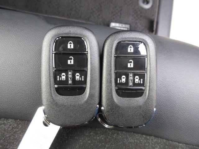 Ｎ－ＢＯＸカスタム ターボ　ホンダセンシング　シートヒーター　ＥＴＣ　１オナ　衝突被害軽減　禁煙　キーフリー　ＥＳＣ　パワステ　両席エアバック　サイドエアバッグ　ターボ車　スマキー　Ｂカメ　パワーウィンドウ　整備記録簿　ＡＢＳ（7枚目）