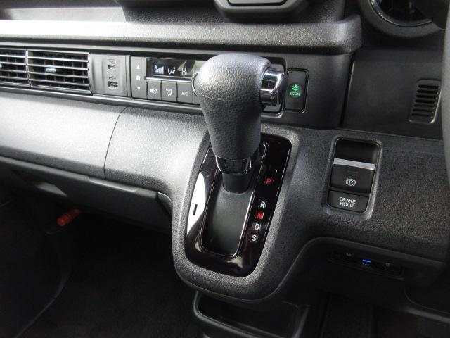 Ｎ－ＢＯＸカスタム ターボ　ホンダセンシング　シートヒーター　ＥＴＣ　１オナ　衝突被害軽減　禁煙　キーフリー　ＥＳＣ　パワステ　両席エアバック　サイドエアバッグ　ターボ車　スマキー　Ｂカメ　パワーウィンドウ　整備記録簿　ＡＢＳ（12枚目）