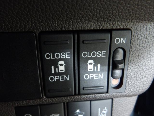 フリード Ｇ・ホンダセンシング　６人乗り　シートヒーター　ＥＴＣ　ＬＥＤ　Ｆセグ　追突被害軽減ブレーキ　ｉストップ　Ｗエアバッグ　パワーウィンドウ　１オ－ナ－　アクティブクルーズコントロール　スマートキ　カーテンエアバッグ　禁煙（11枚目）