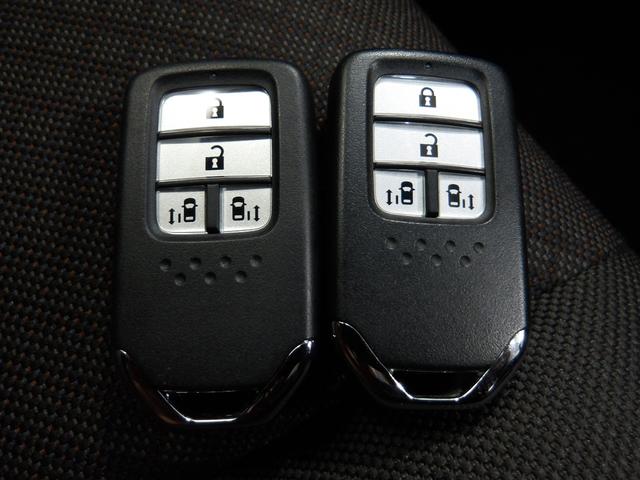 フリード Ｇ・ホンダセンシング　６人乗り　シートヒーター　ＥＴＣ　ＬＥＤ　Ｆセグ　追突被害軽減ブレーキ　ｉストップ　Ｗエアバッグ　パワーウィンドウ　１オ－ナ－　アクティブクルーズコントロール　スマートキ　カーテンエアバッグ　禁煙（16枚目）