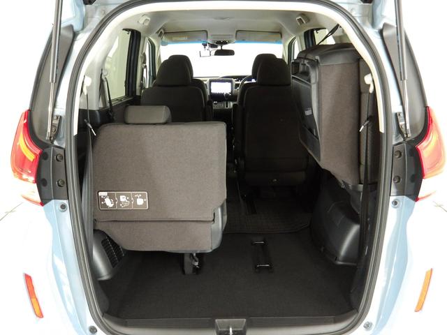 フリード Ｇ・ホンダセンシング　６人乗り　シートヒーター　ＥＴＣ　ＬＥＤ　Ｆセグ　追突被害軽減ブレーキ　ｉストップ　Ｗエアバッグ　パワーウィンドウ　１オ－ナ－　アクティブクルーズコントロール　スマートキ　カーテンエアバッグ　禁煙（25枚目）