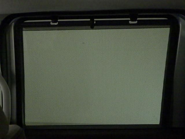 N-BOX G・Lターボホンダセンシング 前後ドライブレコーダー ドアバイザー オートリトラミラー アレルクリーンプラスシート 360°スーパーUV・IRカットパッケージ 充電用USBジャック 本革巻ステアリングホイール パドルシフト(14枚目)