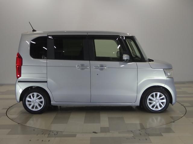 N-BOX G・Lターボホンダセンシング 前後ドライブレコーダー ドアバイザー オートリトラミラー アレルクリーンプラスシート 360°スーパーUV・IRカットパッケージ 充電用USBジャック 本革巻ステアリングホイール パドルシフト(29枚目)