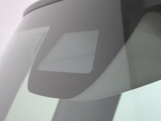 N-BOX ベースグレード 4.5点高評価 サンシェード内蔵大型ルーフC いまコレ+新品フロアマット付 コンビニフック付シートバックT オートリトラM 左右独立式リアセンターA 予約R/降車時オートドアR機能 リアシートR 禁煙(15枚目)