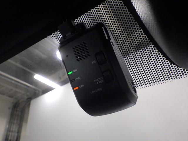 Ｎ－ＷＧＮカスタム Ｌ　スマホ連動前後ドライブレコーダー　プレミアムタイプフロアマット　ドアバイザー　ブラック塗装＋切削１４インチアルミホイール　オートリトラミラー　充電用ＵＳＢジャック（5枚目）