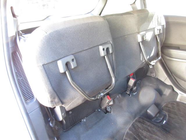 ヴェゼル ハイブリッドＺ・ホンダセンシング　８型ベーシックインターＮ　ナビ連動ドライブＲ　ＵＳＢジャック　コンフォートビューＰ　合皮コンビＳ　ルーフＲ　全ドアワンタッチ式パワーＷ　リバース連動ドアＭ　雨滴検知式フロントＷ　自動防眩ルームＭ　禁煙（18枚目）