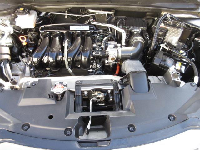 ヴェゼル ハイブリッドＺ・ホンダセンシング　８型ベーシックインターＮ　ナビ連動ドライブＲ　ＵＳＢジャック　コンフォートビューＰ　合皮コンビＳ　ルーフＲ　全ドアワンタッチ式パワーＷ　リバース連動ドアＭ　雨滴検知式フロントＷ　自動防眩ルームＭ　禁煙（30枚目）