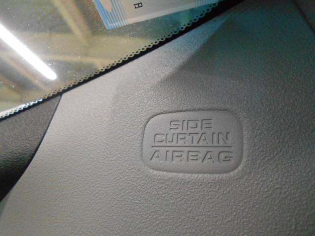 フィット ｅ：ＨＥＶホーム　８型ベーシックインターＮ　アームレストＣ　前後ドライブＲ　コンフォートビューＰ　純正１６インチアルミＷ　パーキングセンサーＳ　本革巻ステアリングＷ＋セレクトＬ　照明付スマートフォンＴ　車両接近通報装置（13枚目）