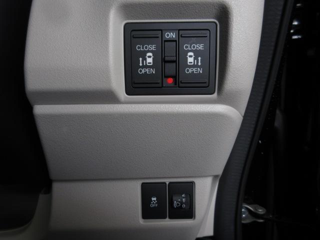 Ｎ－ＢＯＸ ベースグレード　５点高評価車　８型ホンダコネクトＮ　３カメラドライブＲ　前両席コンビニフック付シートバックＴ　オートリトラＭ　左右独立式リアセンターＡ　予約Ｒ　リアシートＲ　充電用ＵＳＢジャック　７インチＴＦＴ液晶Ｍ（17枚目）